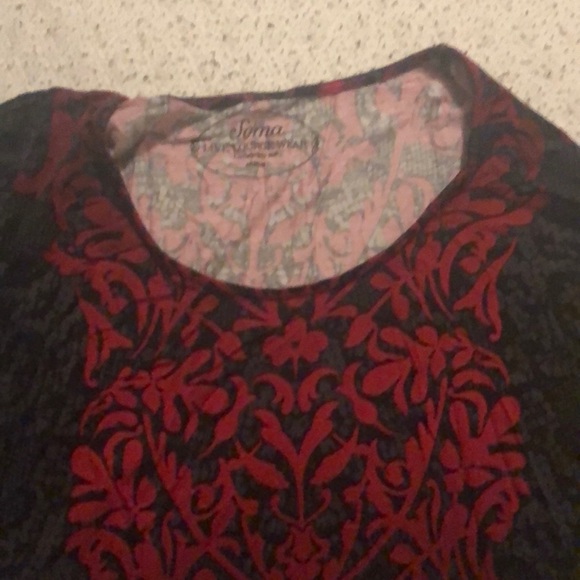 Long top good for fall or spring - Picture 2 of 3